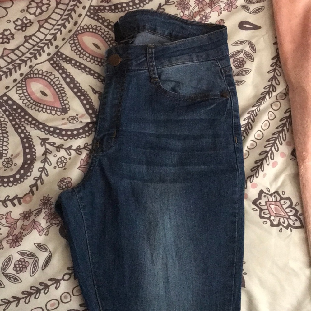 fashion nova (B.O.B brand)NEW never worn,no tags.
